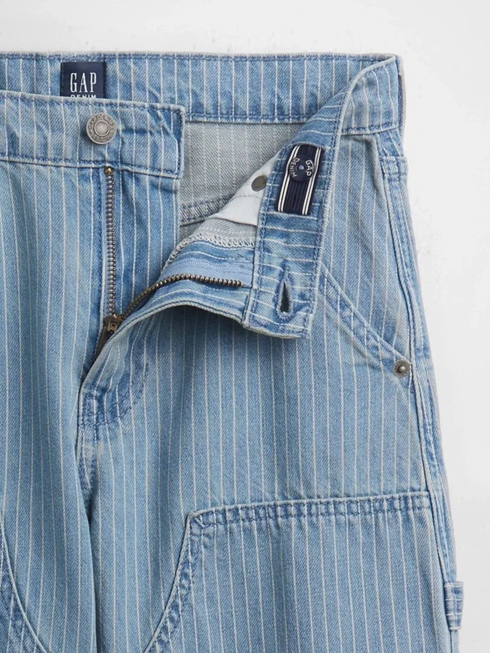 Like new Kids GAP Relaxed Light Blue Pinstripe Jeans